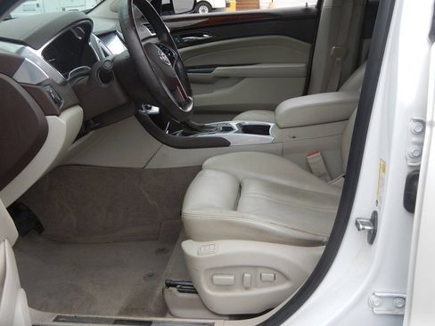 Used 2013 Cadillac SRX Luxury FWD image 28