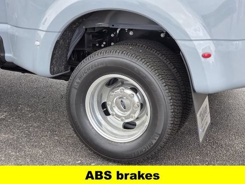 New 2026 Ford F350 Platinum AWD/4WD image 7