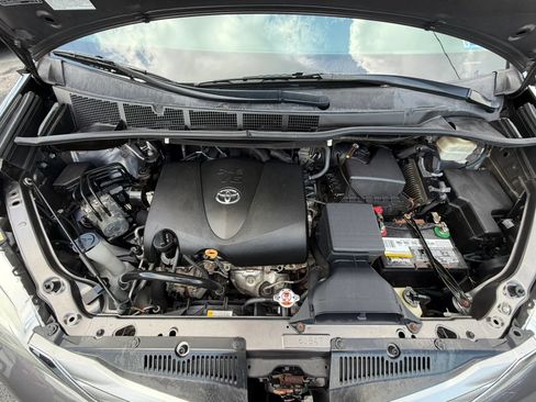 Used 2017 Toyota Sienna AWD image 47