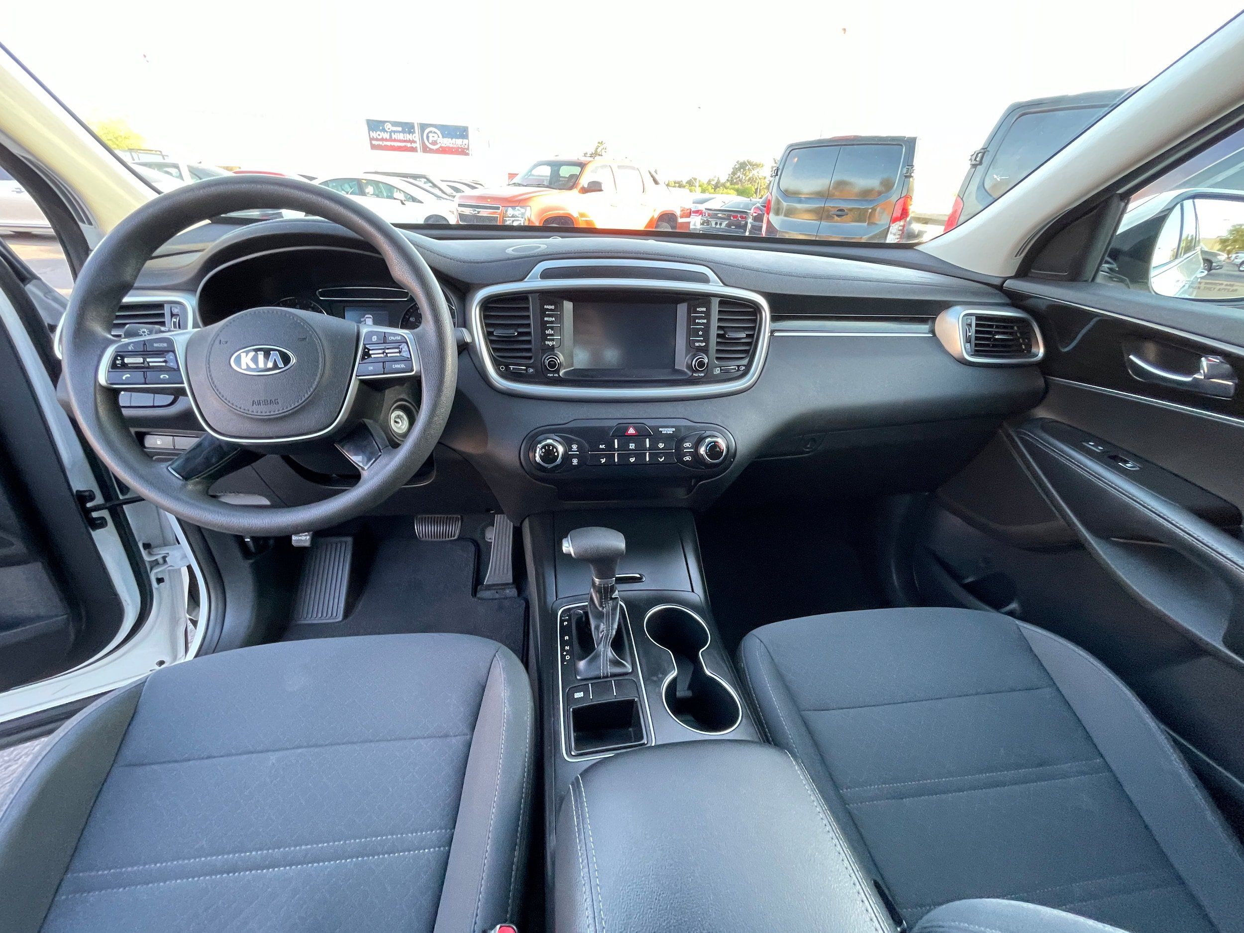 Used 2019 Kia Sorento FWD image 23