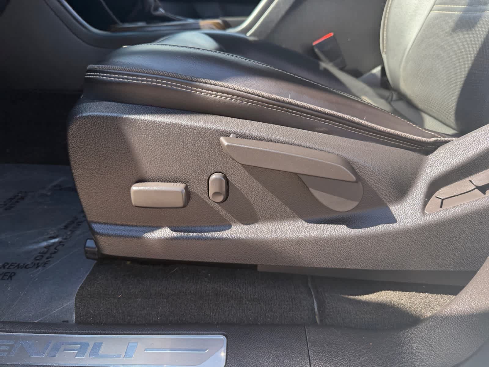 Used 2018 GMC Canyon Denali AWD/4WD image 17