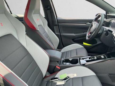 New 2026 Volkswagen GTI SE FWD image 15