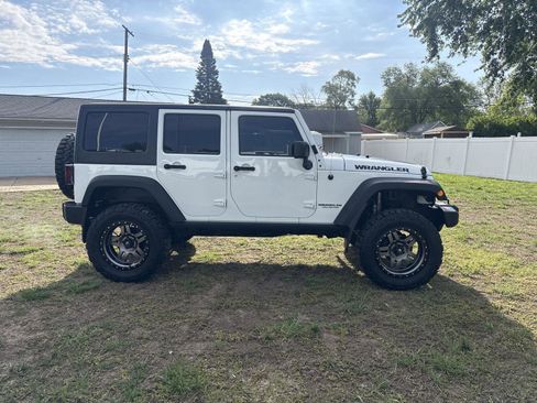 Used 2017 Jeep Wrangler Unlimited Sport AWD/4WD image 5