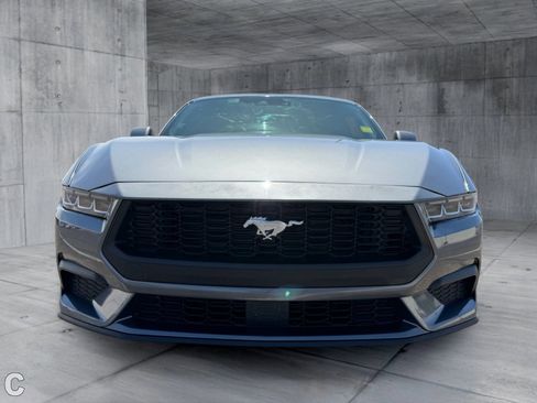 Used 2024 Ford Mustang Coupe RWD image 9