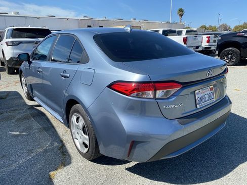 Used 2020 Toyota Corolla LE w/ Carpet Mat Package (TMS) FWD image 5