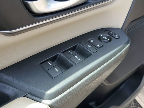 Used 2017 Honda CR-V EX-L image 7