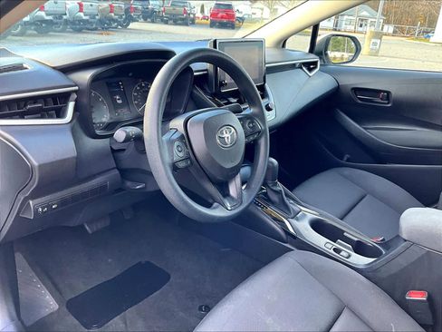 Used 2023 Toyota Corolla LE image 8