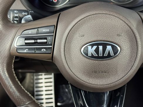 Used 2020 Kia Stinger GT image 19