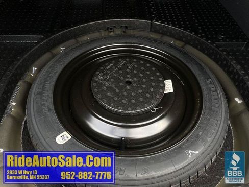 Used 2015 Ford Focus SE FWD image 29