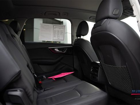 Used 2024 Audi Q7 3.0T Premium Plus image 8