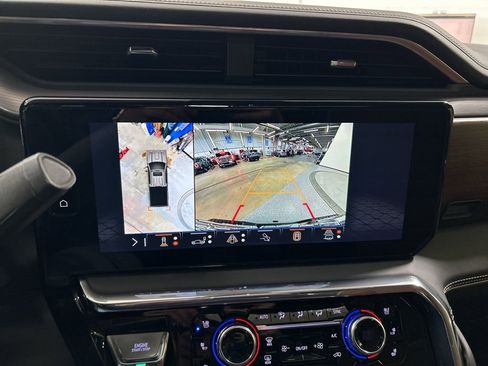 Used 2025 GMC Sierra 2500 Denali Ultimate AWD/4WD image 23