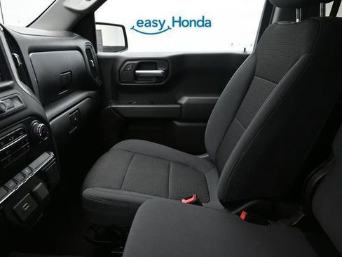 Used 2020 Chevrolet Silverado 1500 Custom w/ Custom Value Package AWD/4WD image 13