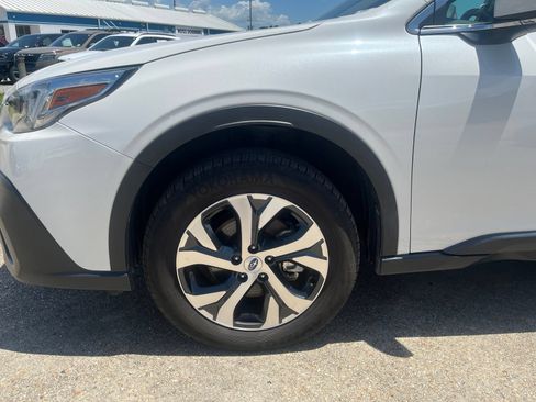 Used 2022 Subaru Outback Limited AWD/4WD image 7