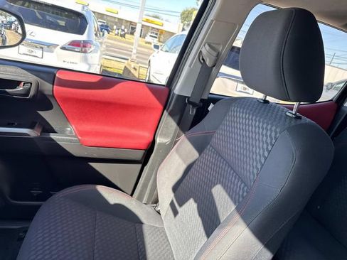 Used 2022 Toyota Tacoma SR5 image 20