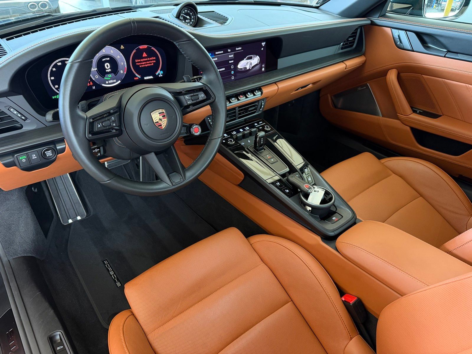 Used 2025 Porsche 911 Carrera GTS RWD image 2