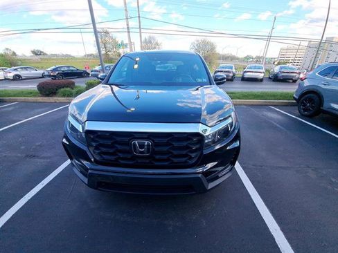 Used 2023 Honda Passport EX-L image 2