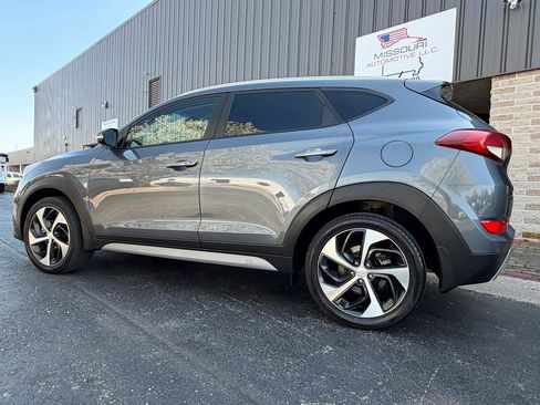 Used 2017 Hyundai Tucson Sport image 3
