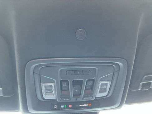 Used 2025 GMC Sierra 1500 AT4X AWD/4WD image 29