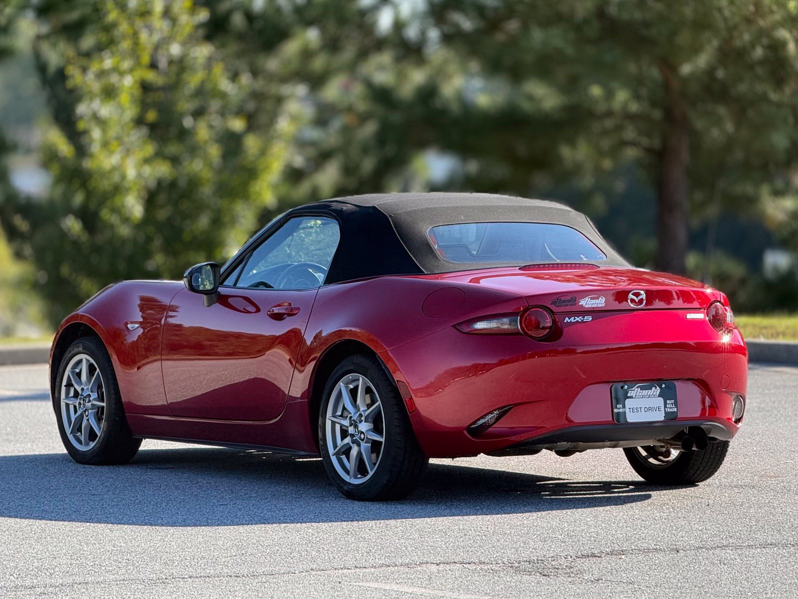 Used 2016 MAZDA MX-5 Miata Sport RWD image 10