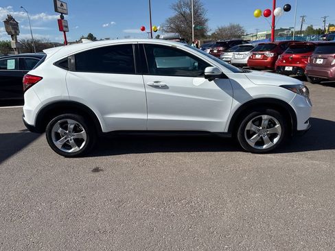 Used 2016 Honda HR-V EX image 8