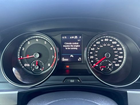 Used 2021 Volkswagen Atlas Cross Sport SE AWD/4WD image 23