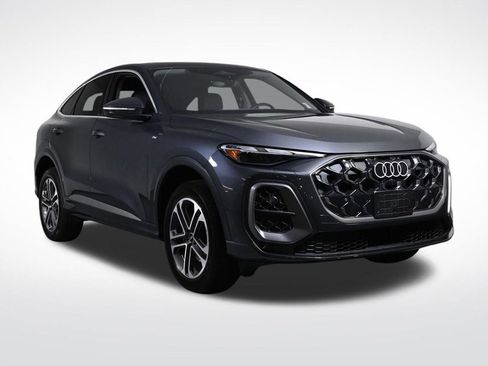 Used 2025 Audi Q5 Premium AWD/4WD image 7