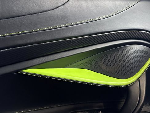 Used 2022 McLaren 765LT RWD image 13