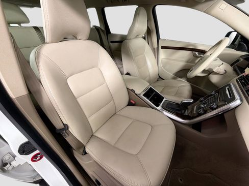 Used 2013 Volvo XC70 T6 image 26