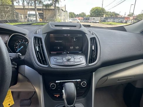 Used 2015 Ford Escape SE w/ Equipment Group 201A AWD/4WD image 15