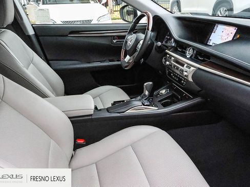 Used 2018 Lexus ES 350 w/ Navigation System Package image 12