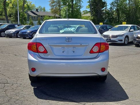 Used 2010 Toyota Corolla FWD image 6