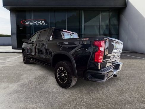 Used 2022 Chevrolet Silverado 1500 ZR2 w/ Technology Package AWD/4WD image 2