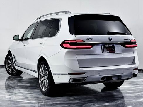 Used 2024 BMW X7 xDrive40i w/ Executive Package AWD/4WD image 11