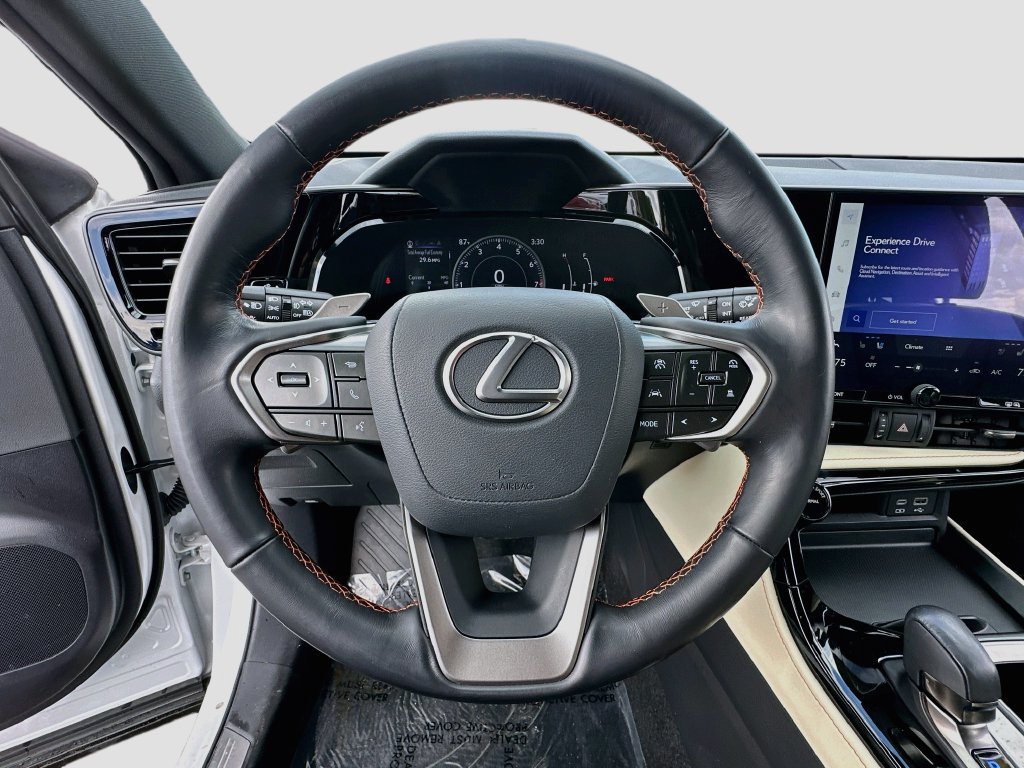 Used 2024 Lexus NX 250 FWD w/ Towing Package (2000 Lbs) image 11