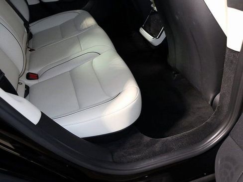 Used 2023 Tesla Model S Plaid image 31