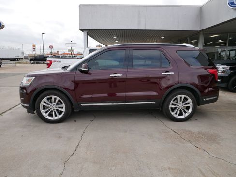 Used 2018 Ford Explorer Limited w/ Equipment Group 301A image 2