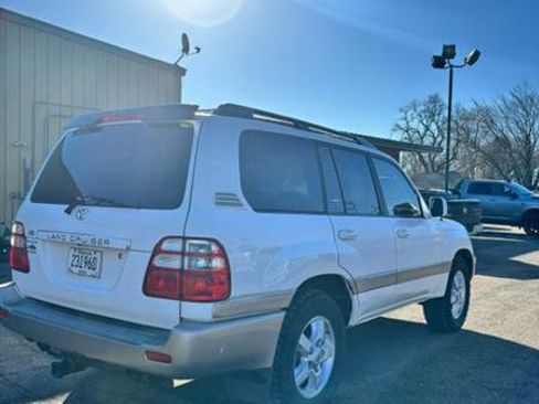 Used 2005 Toyota Land Cruiser Base image 5
