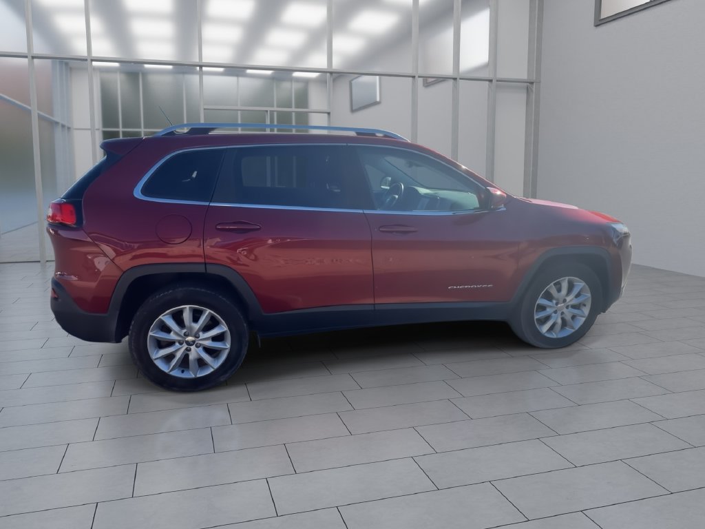 Used 2015 Jeep Cherokee Limited w/ Trailer Tow Group AWD/4WD image 9