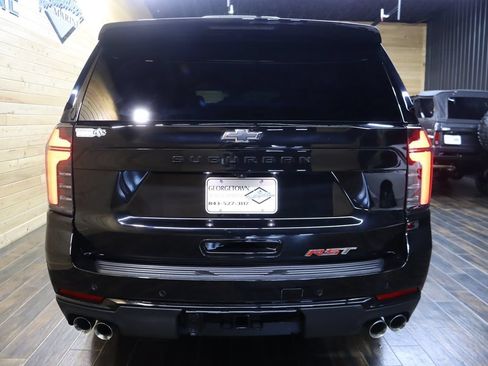 Used 2026 Chevrolet Suburban RST RWD image 4