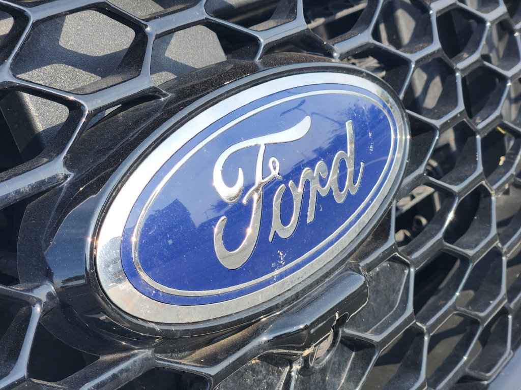 Used 2019 Ford Edge ST w/ Equipment Group 401A AWD/4WD image 12