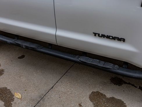 Used 2021 Toyota Tundra SR5 w/ SR5 Upgrade Package AWD/4WD image 13