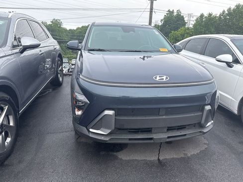 Used 2024 Hyundai Kona SE FWD image 4