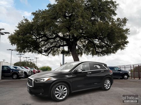 Used 2019 INFINITI QX50 Essential w/ Proactive Package FWD image 1