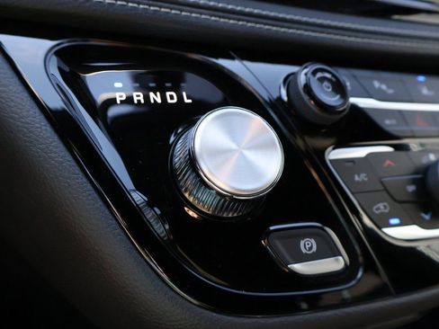 New 2026 Chrysler Pacifica Select image 35