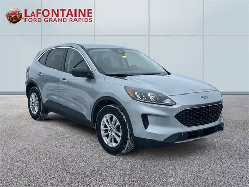 Used 2022 Ford Escape SE w/ Convenience Package image 3
