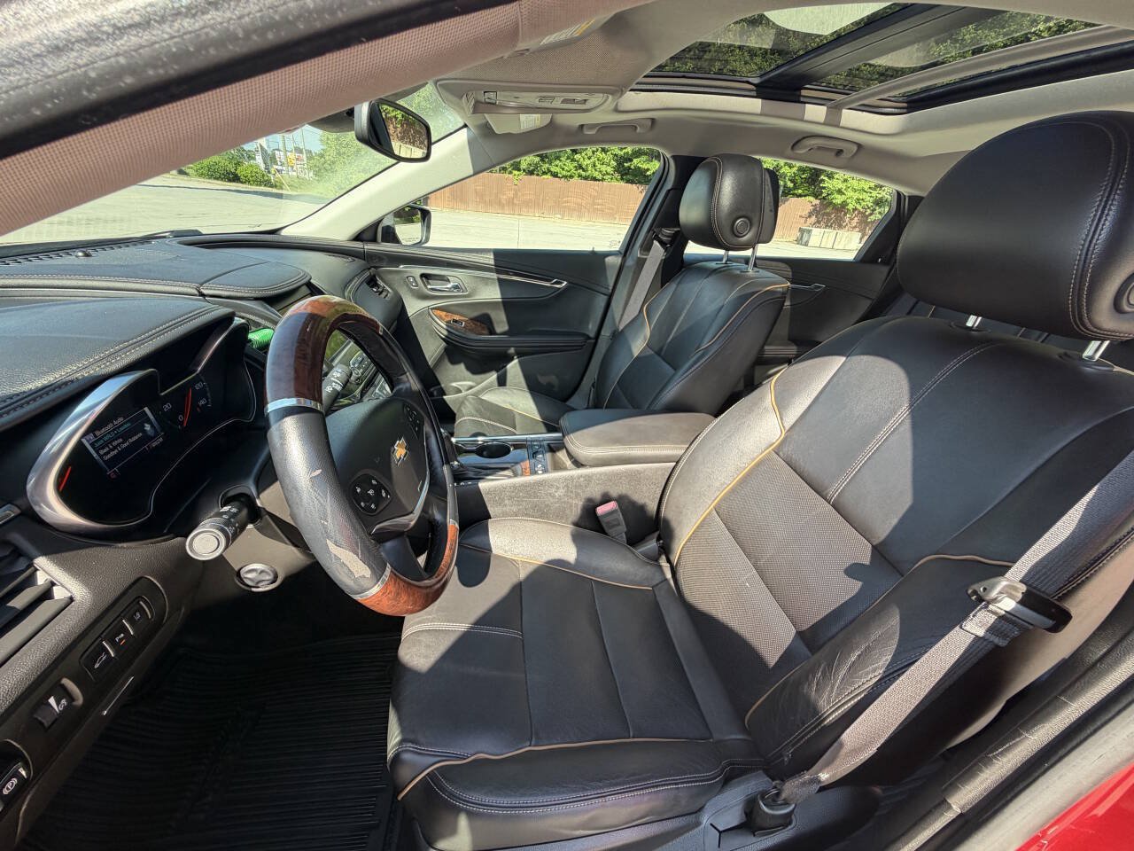 Used 2014 Chevrolet Impala LTZ FWD image 10