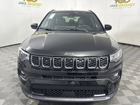 New 2026 Jeep Compass Latitude image 2