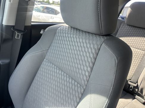 Used 2021 Toyota Tacoma SR5 RWD image 29