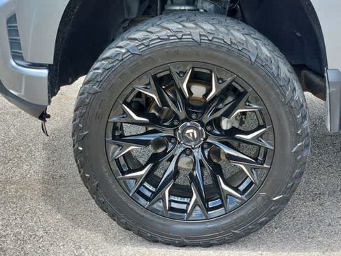 Used 2020 Chevrolet Silverado 1500 RST w/ True North Edition AWD/4WD image 13