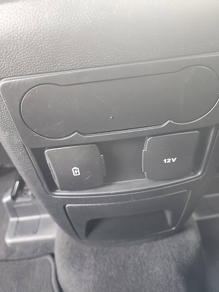 Used 2023 Ford Explorer XLT w/ Equipment Group 202A AWD/4WD image 16